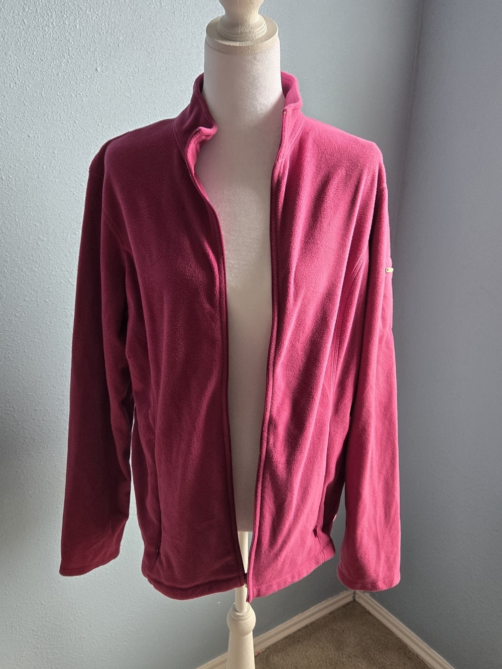 L.L. Bean Women's Bright Magenta Fleece Jacket